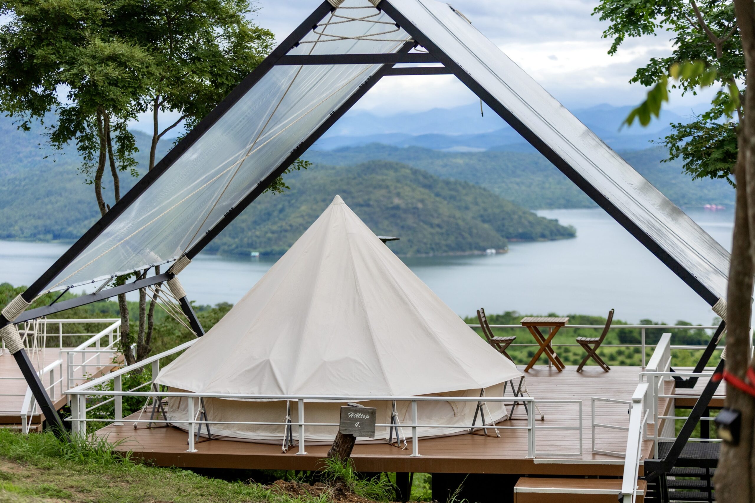 ฮิลล์ท็อป 4